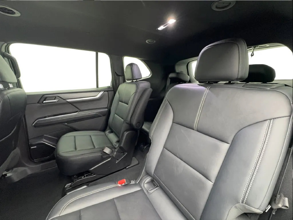 GMC Acadia photo 27