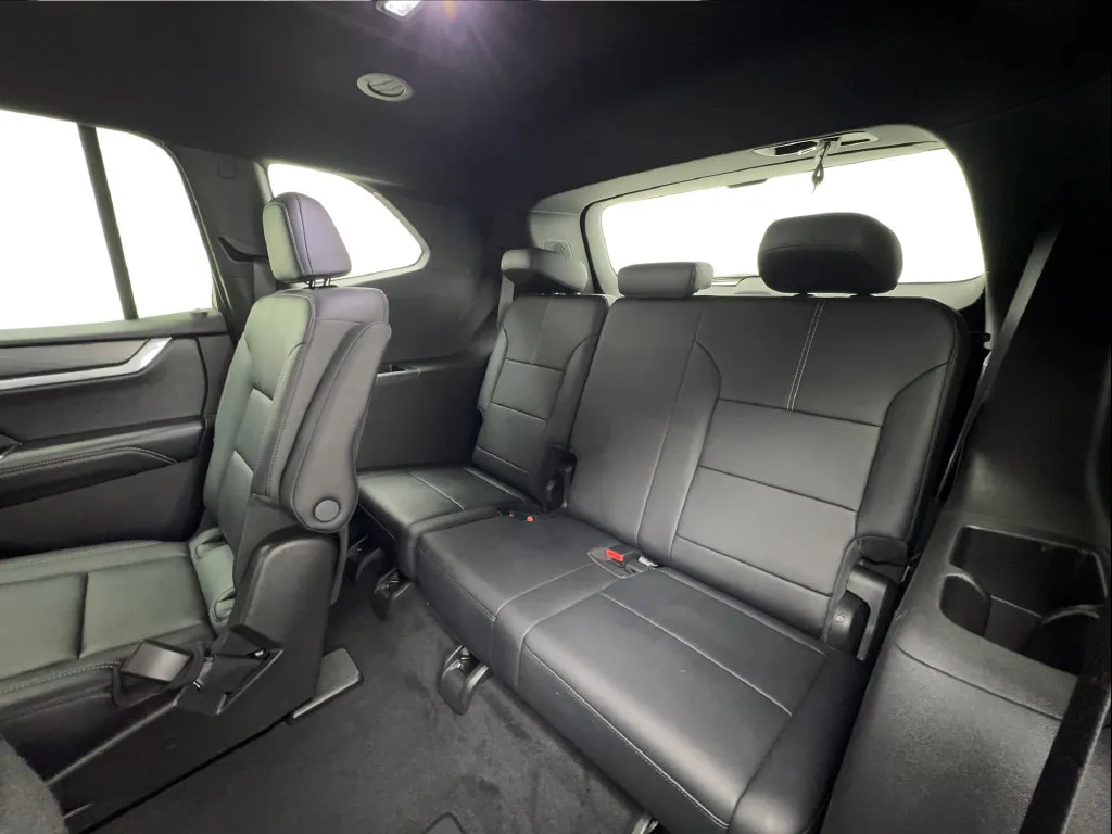 GMC Acadia photo 28