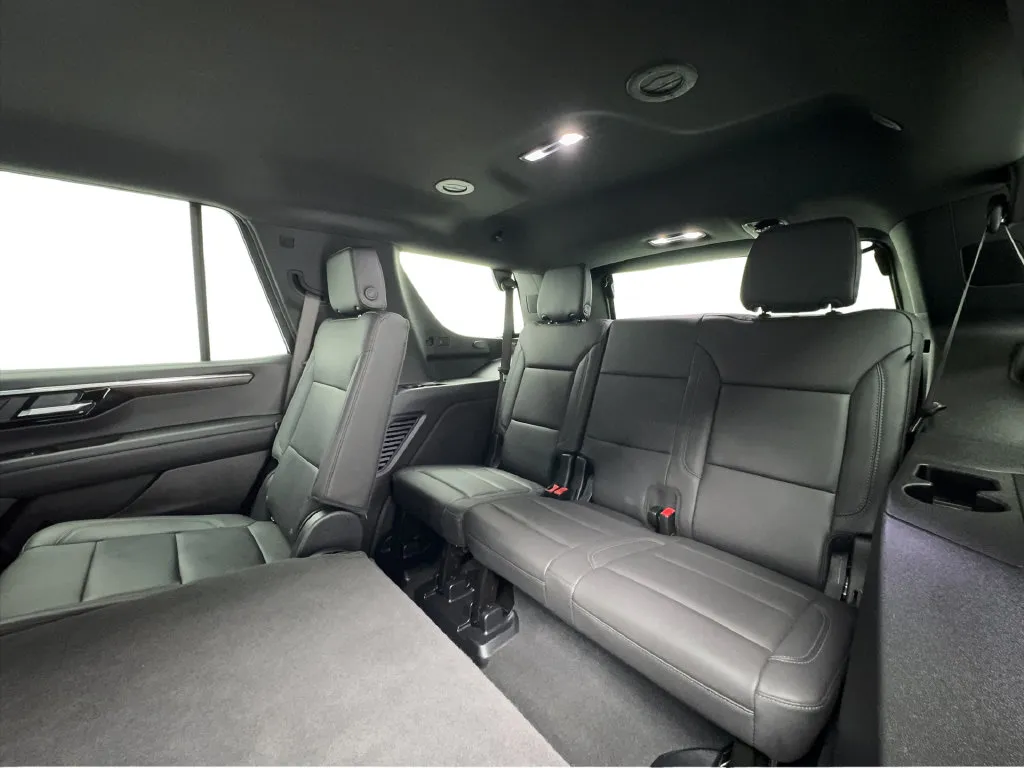 Chevrolet Tahoe photo 28