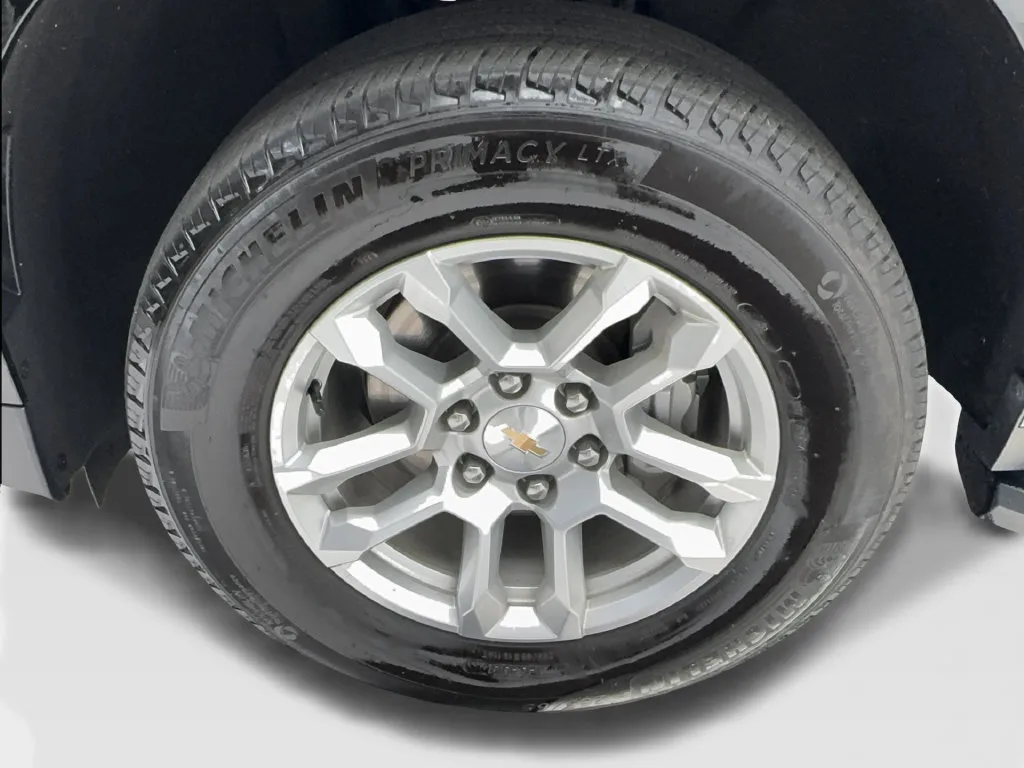 Chevrolet Tahoe photo 14