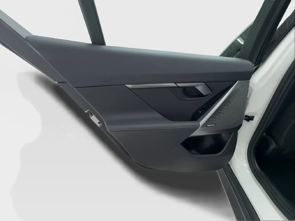 BMW 5 Series photo 26