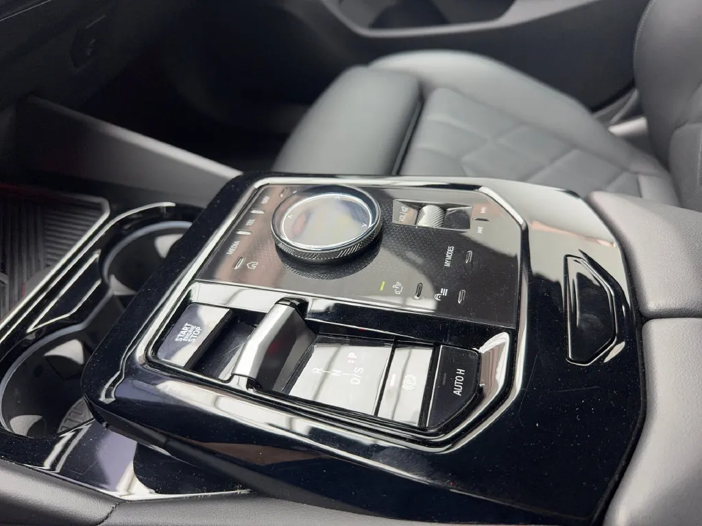BMW 5 Series photo 43