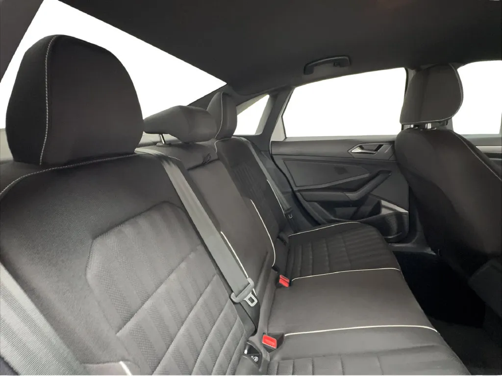 Volkswagen Jetta photo 29
