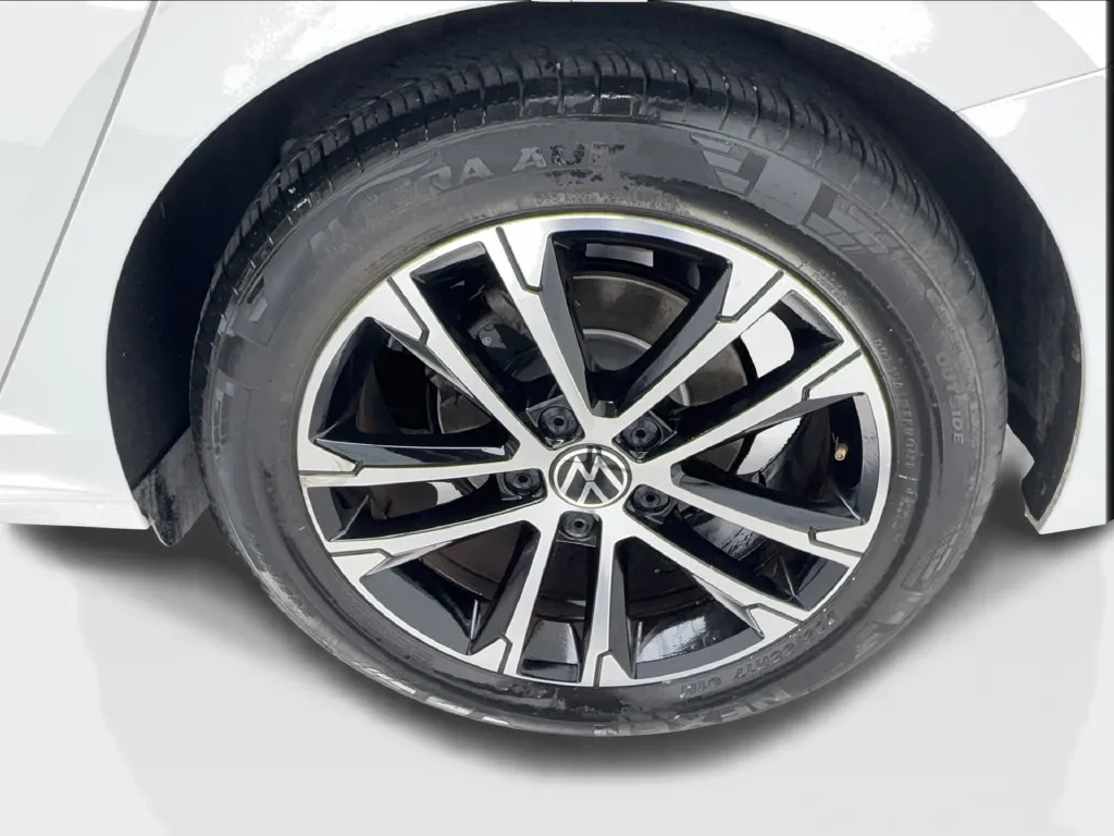 Volkswagen Jetta photo 12