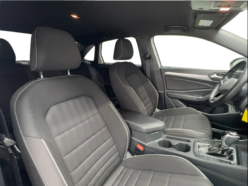 Volkswagen Jetta photo 32