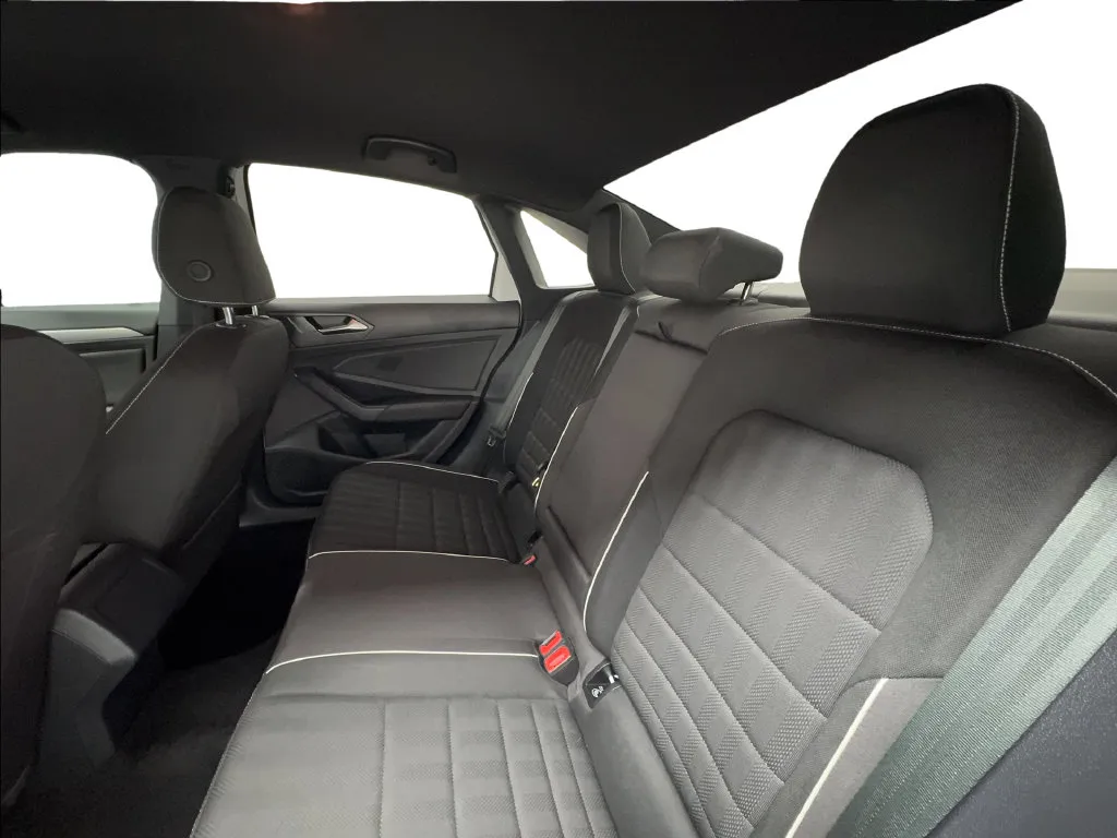 Volkswagen Jetta photo 26