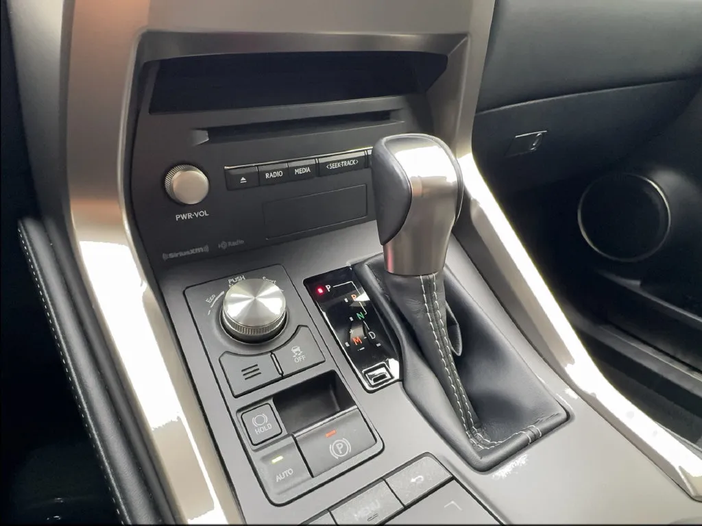 Lexus NX photo 53