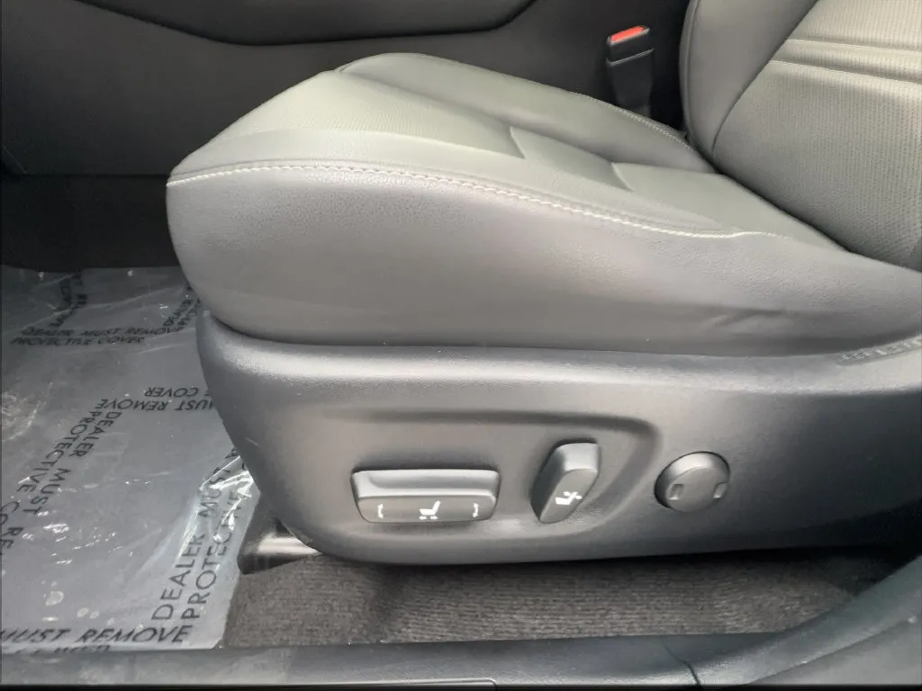 Lexus NX photo 25