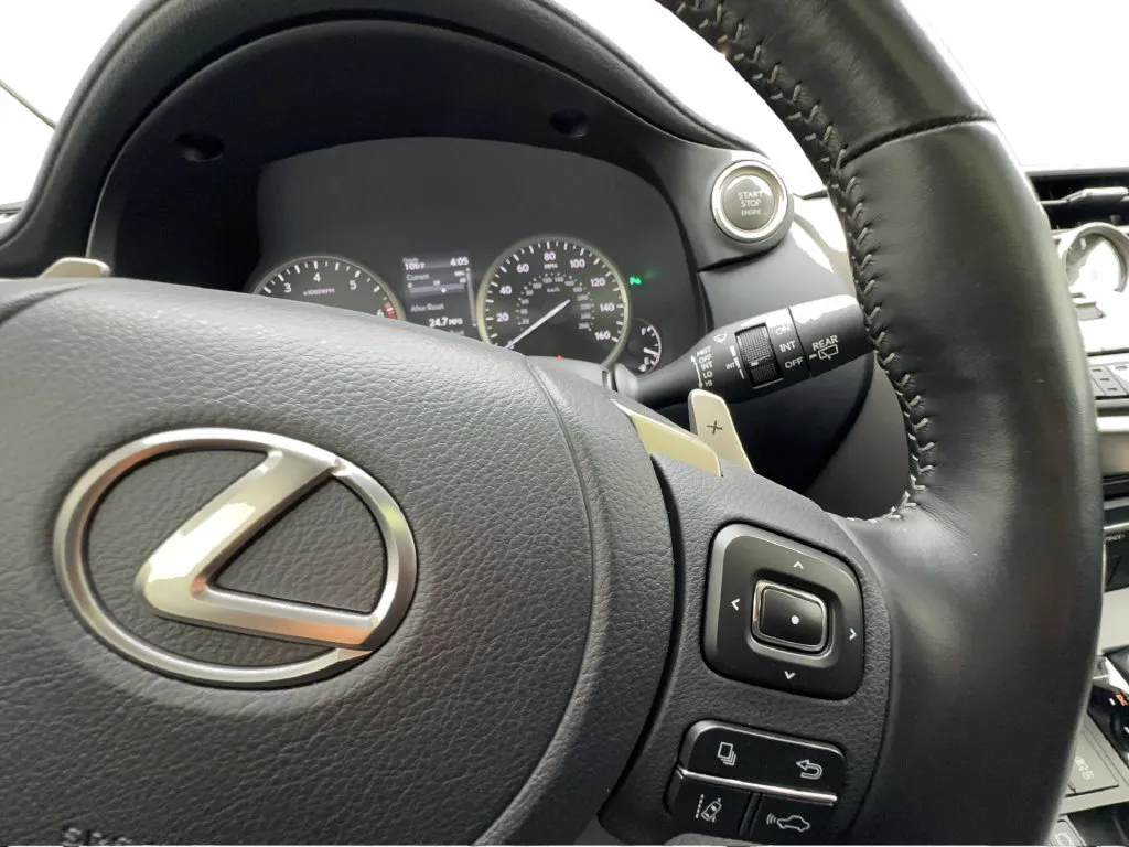 Lexus NX photo 46