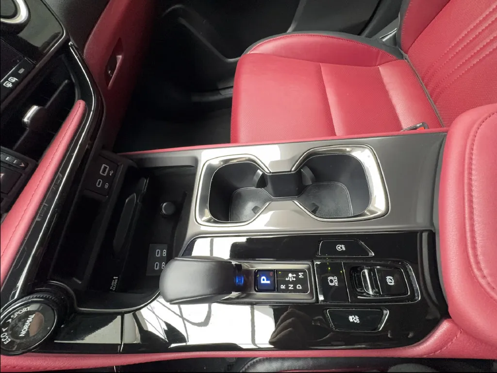 Lexus NX photo 54