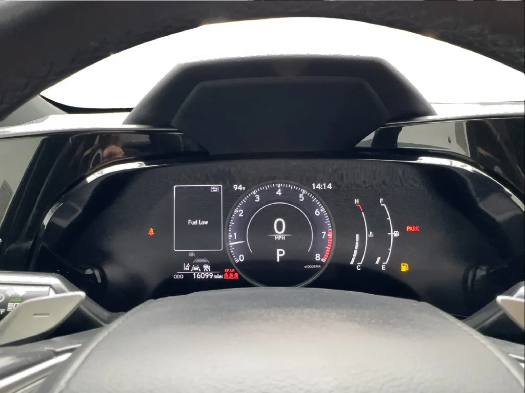 Lexus NX photo 45
