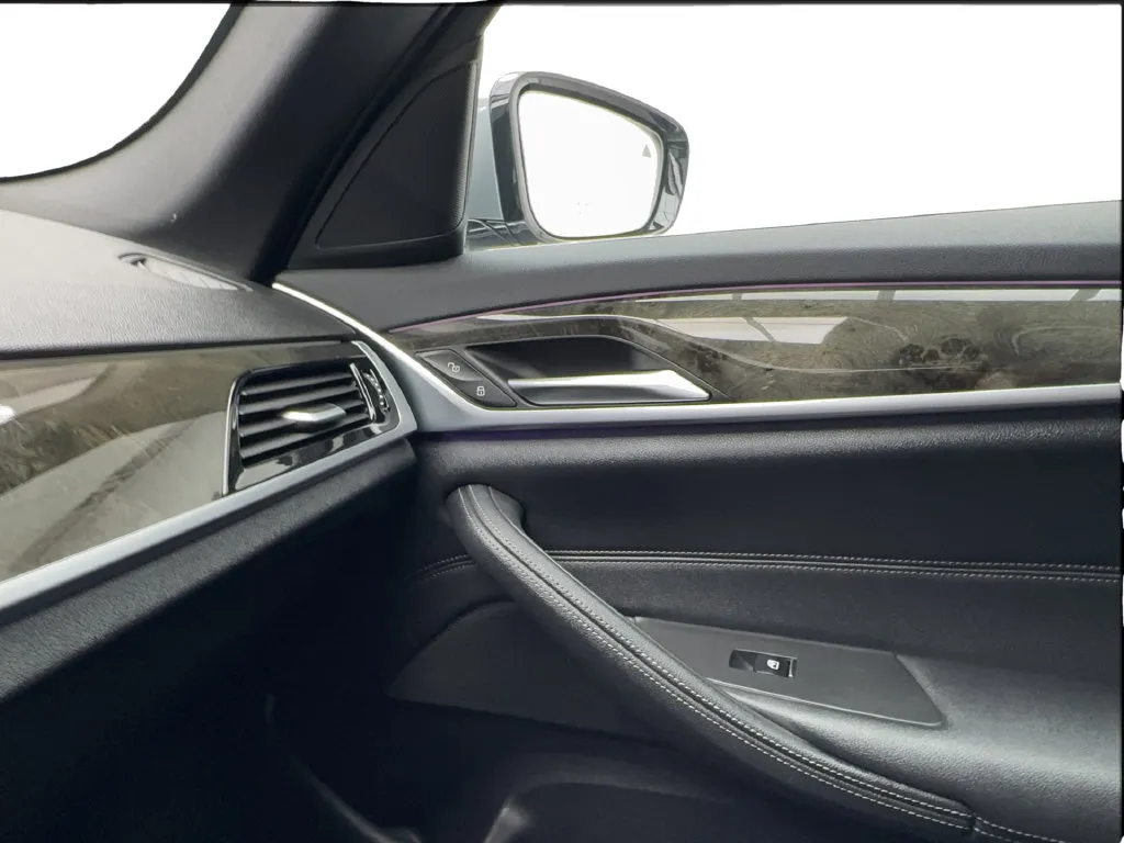 BMW 5 Series photo 50
