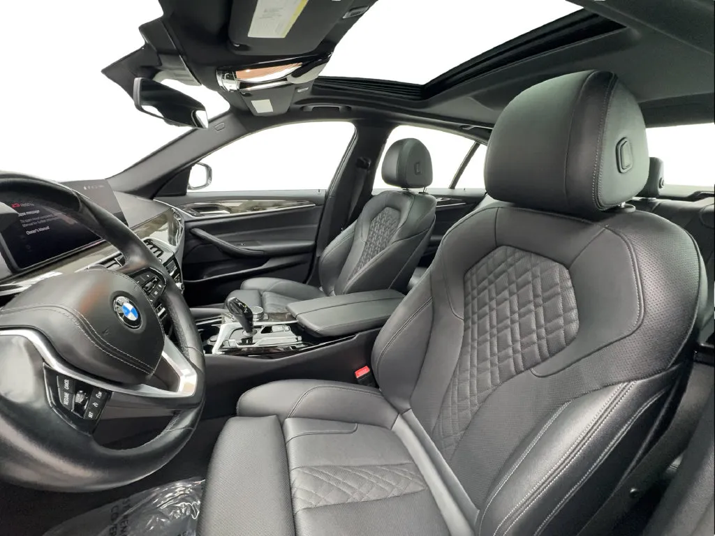 BMW 5 Series photo 20