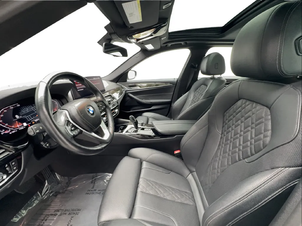 BMW 5 Series photo 21