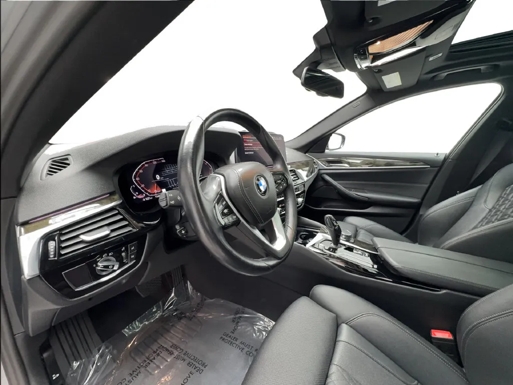 BMW 5 Series photo 22