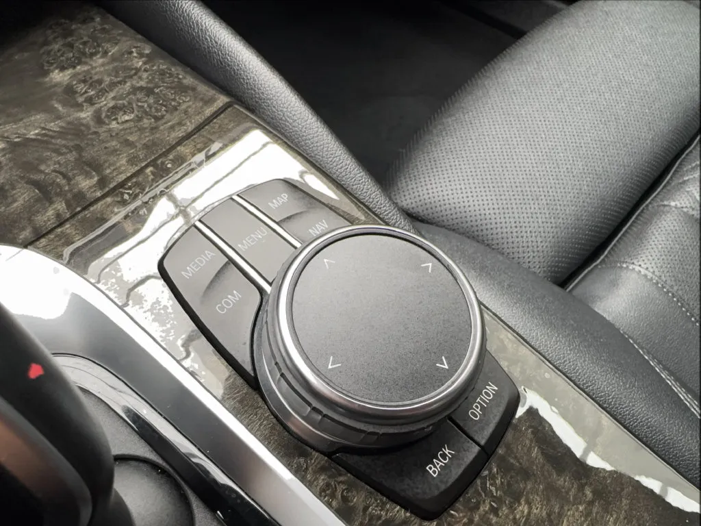 BMW 5 Series photo 54