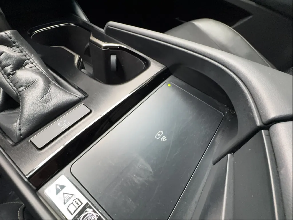 Lexus ES photo 52