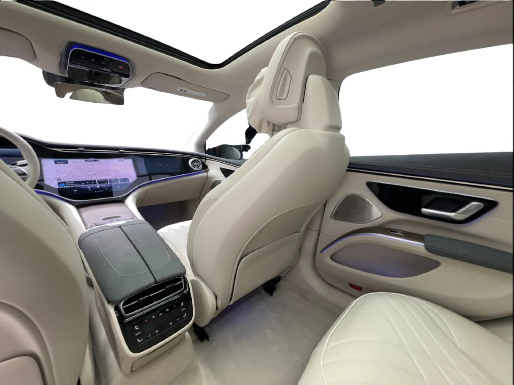 Mercedes-Benz EQS photo 42