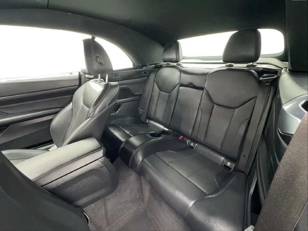 BMW 4 Series photo 36
