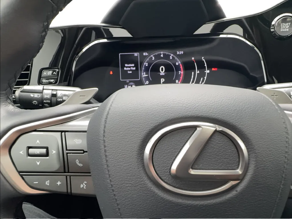 Lexus NX photo 43