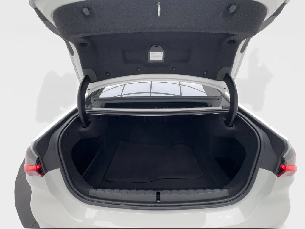 BMW 4 Series photo 18