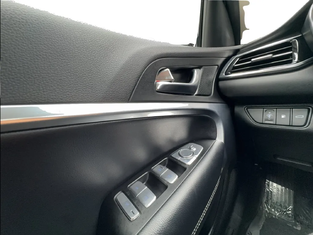 Genesis G70 photo 49