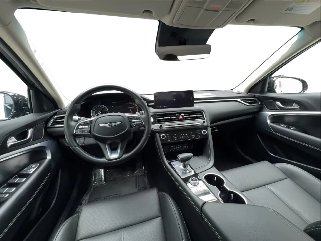 Genesis G70 photo 36