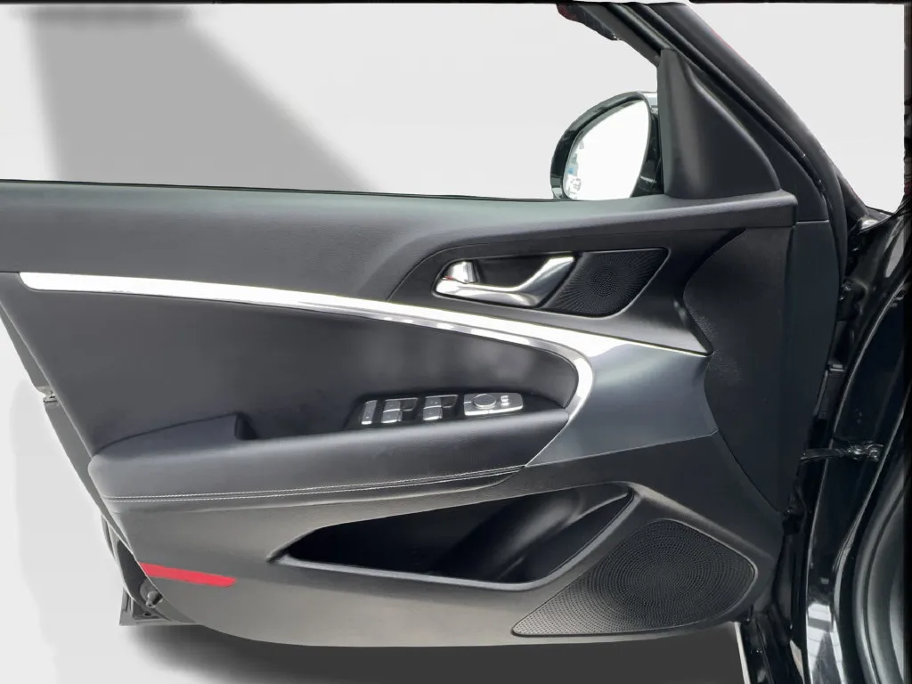 Genesis G70 photo 23