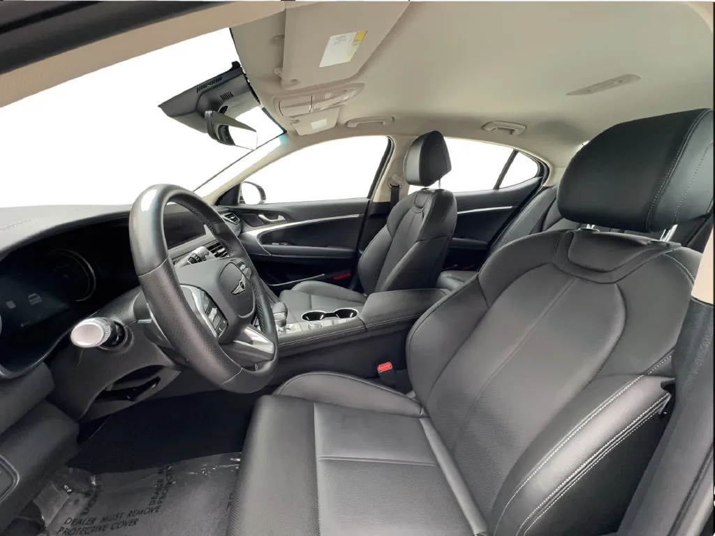 Genesis G70 photo 19