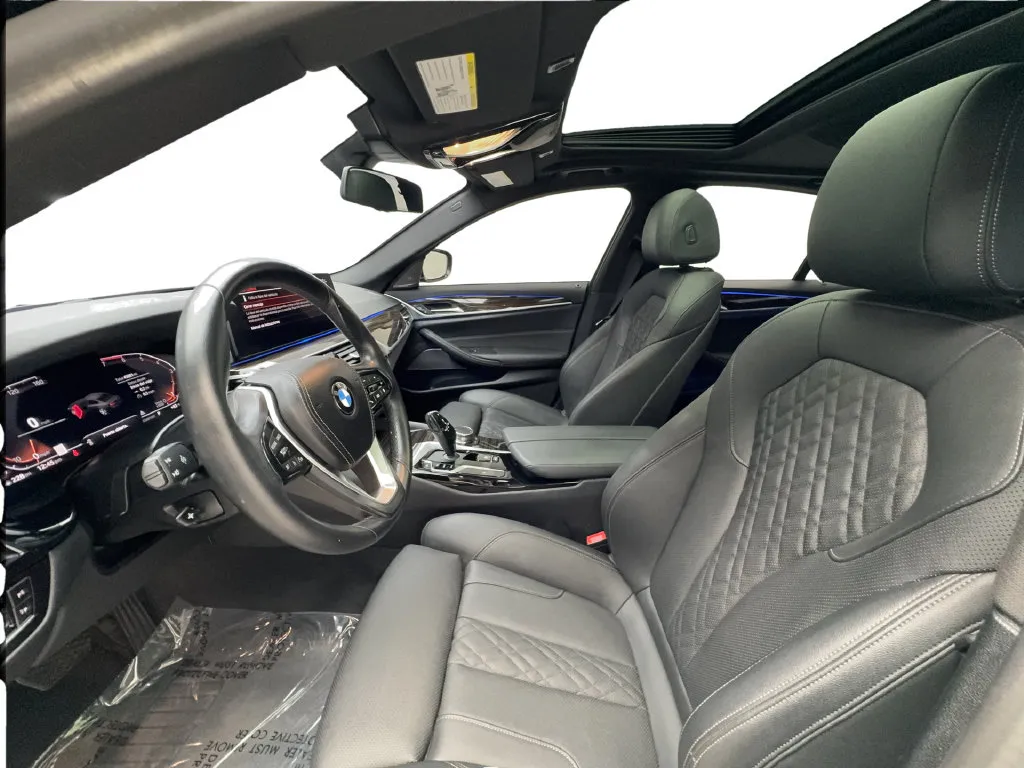 BMW 5 Series photo 22