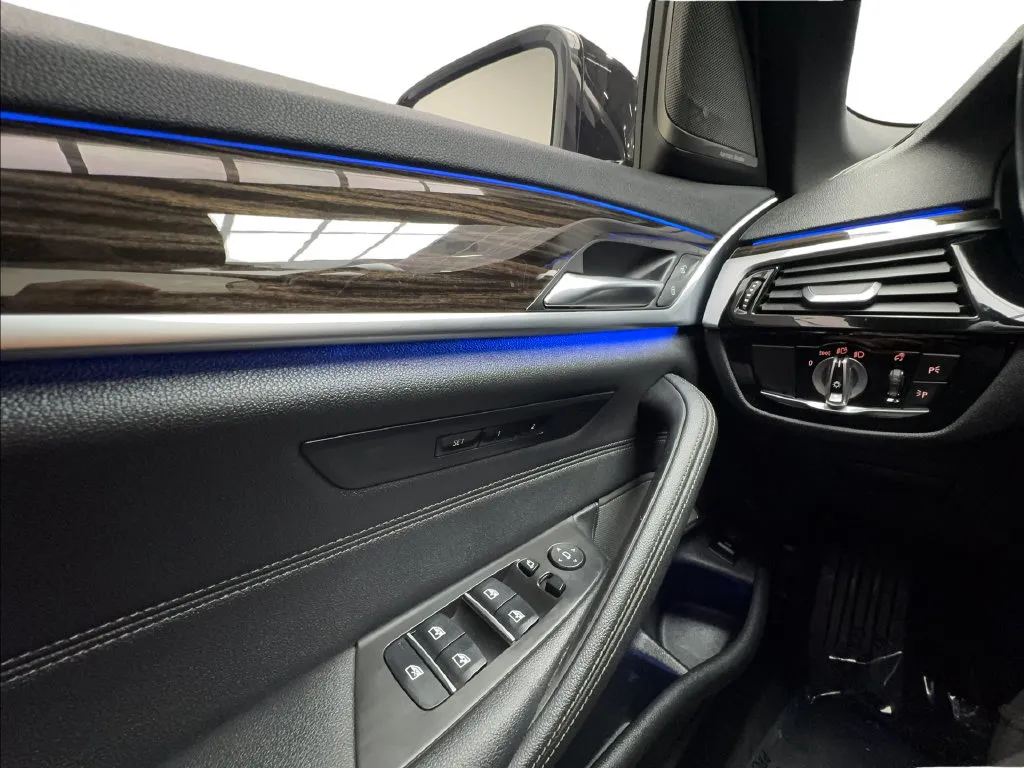 BMW 5 Series photo 52