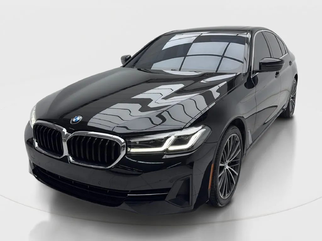BMW 5 Series photo 5