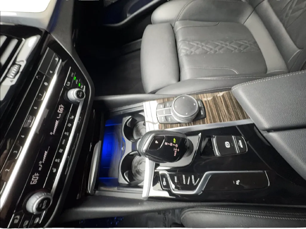 BMW 5 Series photo 56