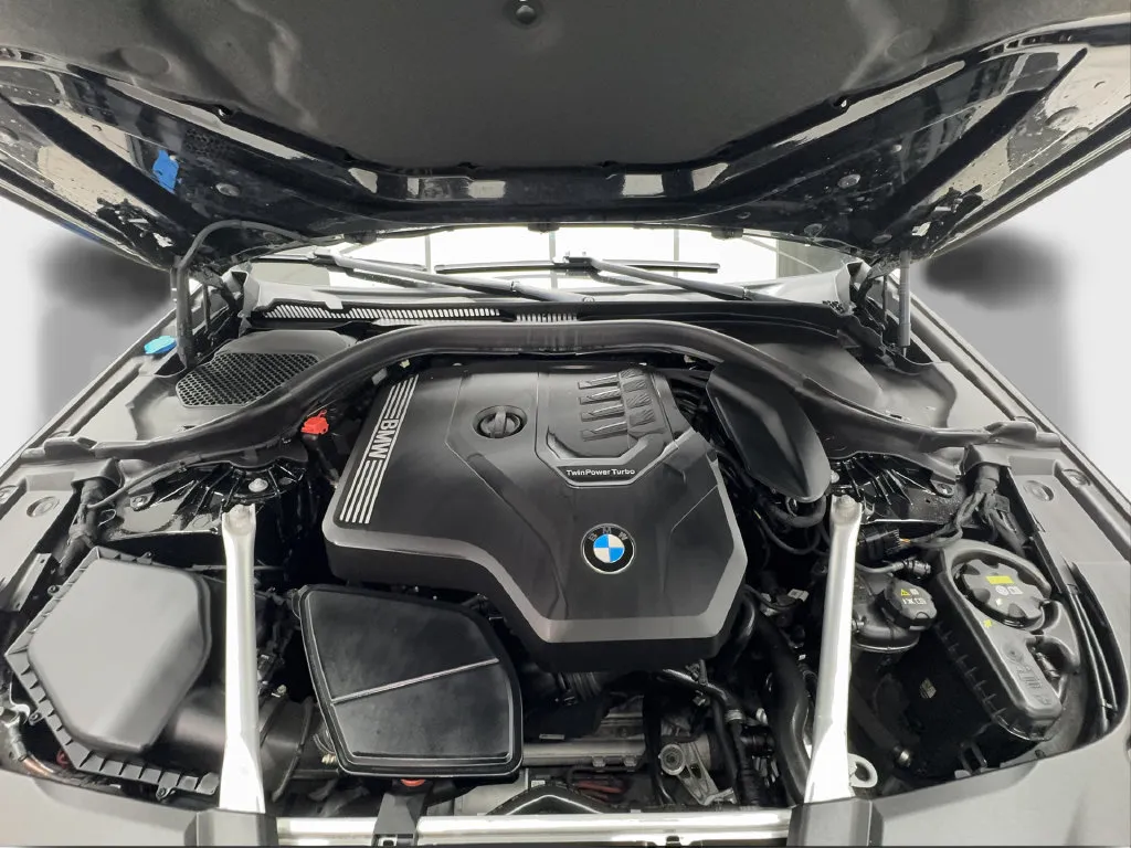 BMW 5 Series photo 20