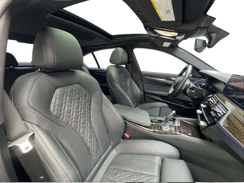 BMW 5 Series photo 34