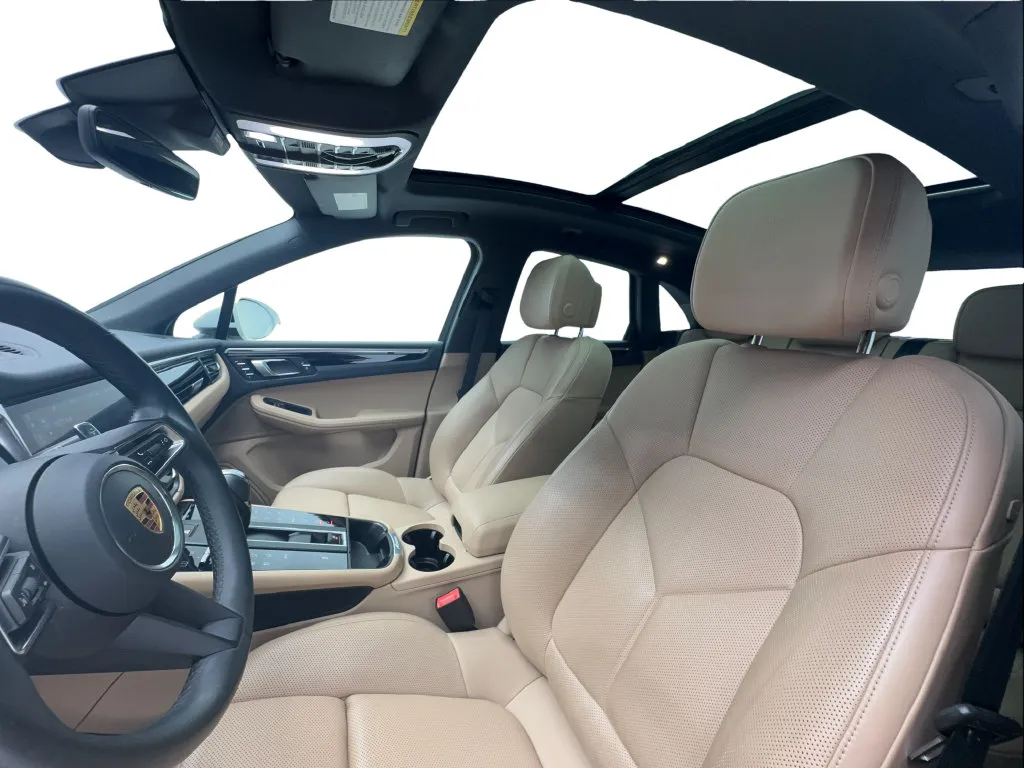 Porsche Macan photo 21