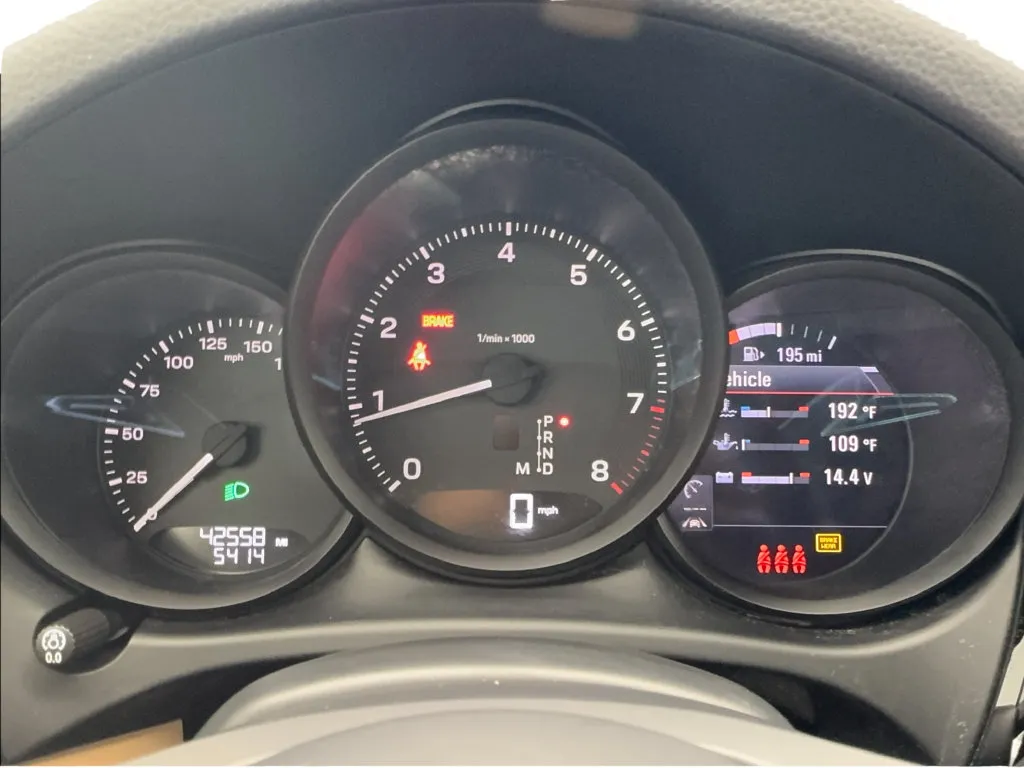 Porsche Macan photo 41