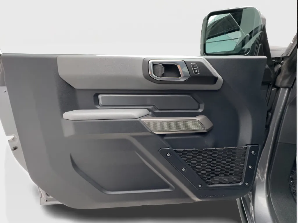 Ford Bronco photo 25