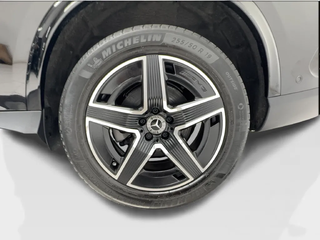 Mercedes-Benz GLC photo 10