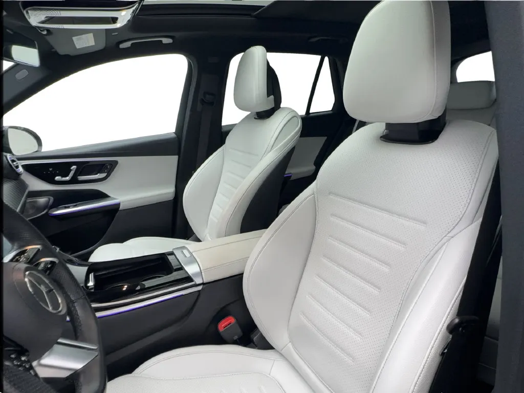 Mercedes-Benz GLC photo 18