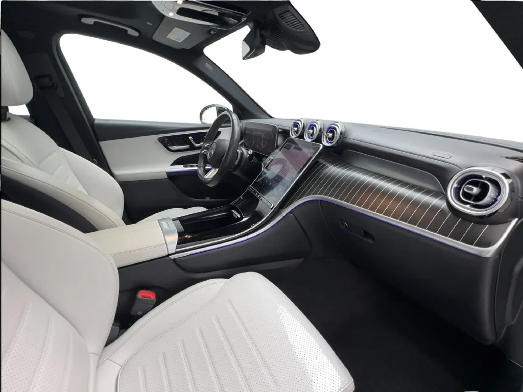 Mercedes-Benz GLC photo 30
