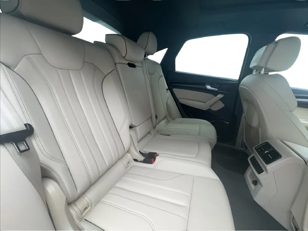 Audi Q5 photo 28