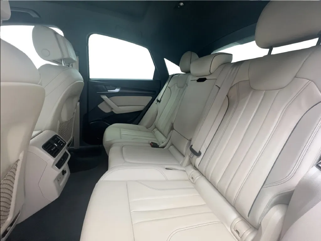 Audi Q5 photo 25