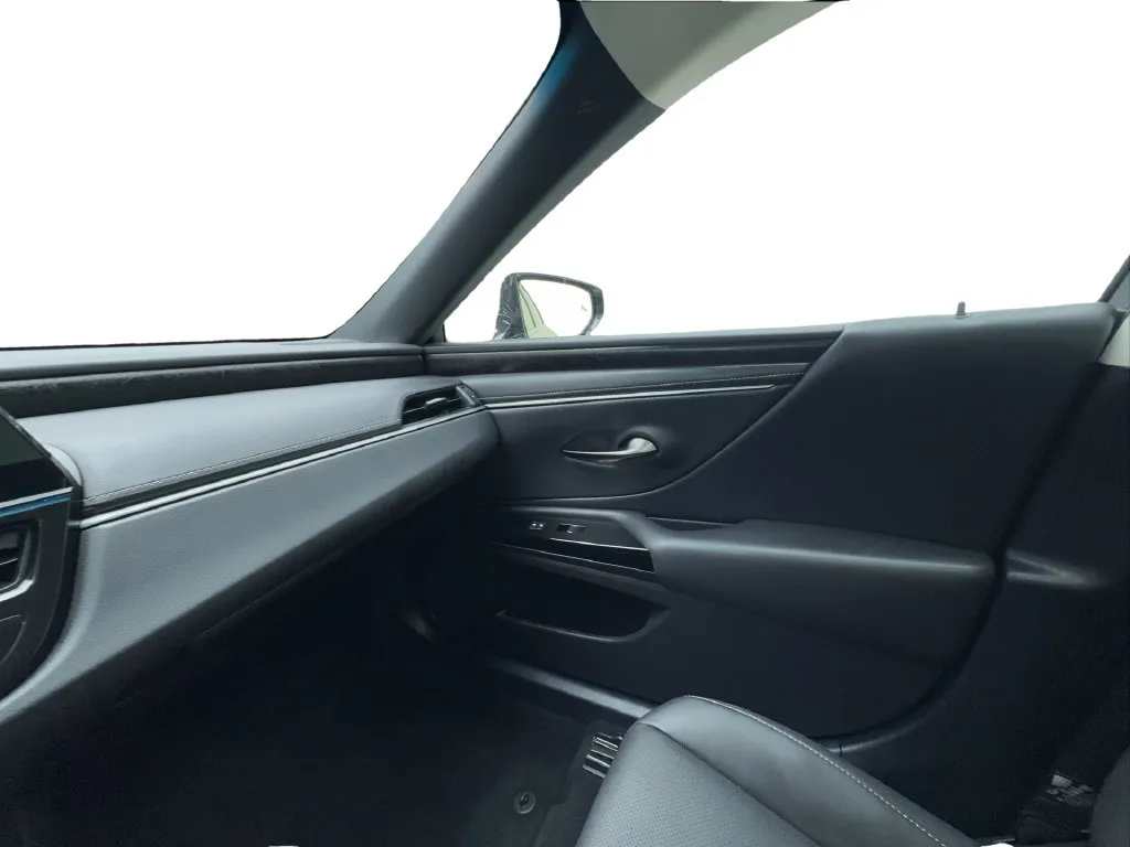Lexus ES photo 44