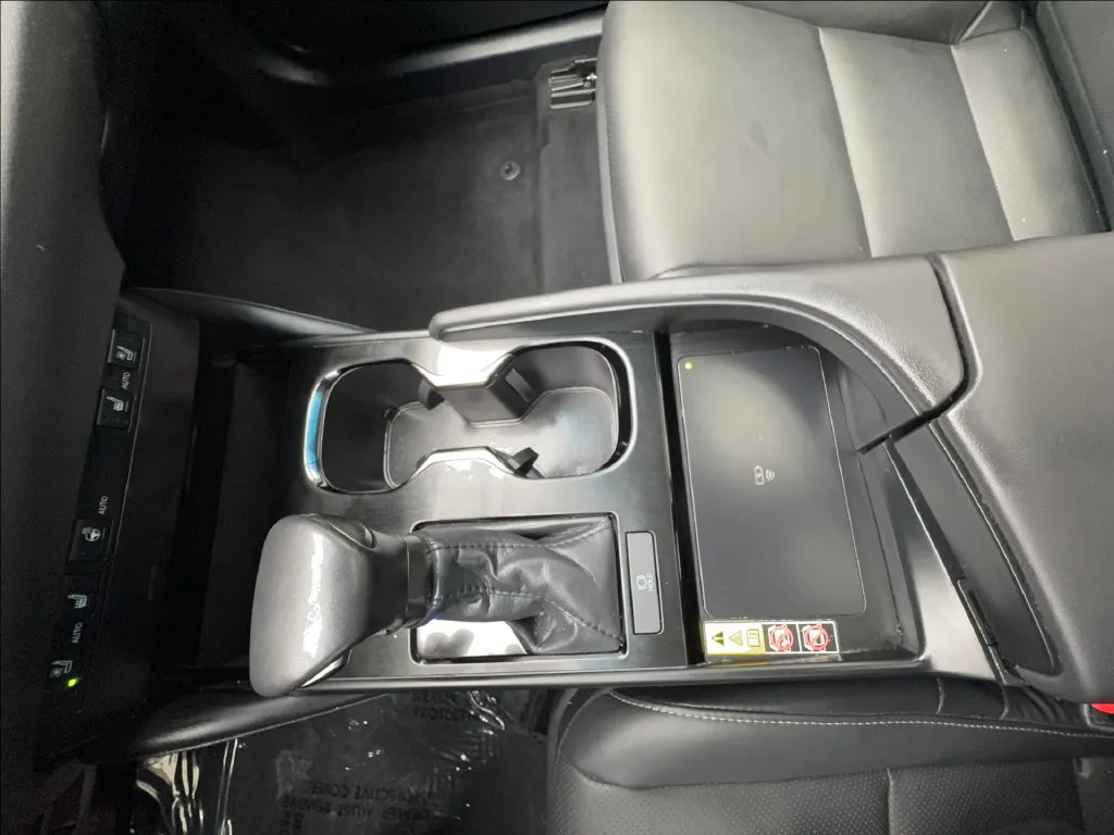 Lexus ES photo 51