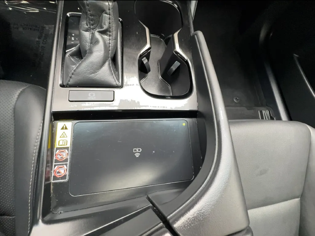 Lexus ES photo 50