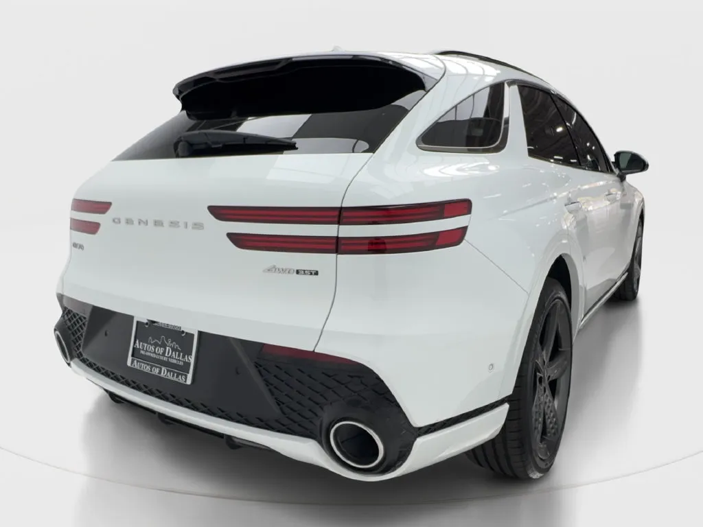 Genesis GV70 photo 8