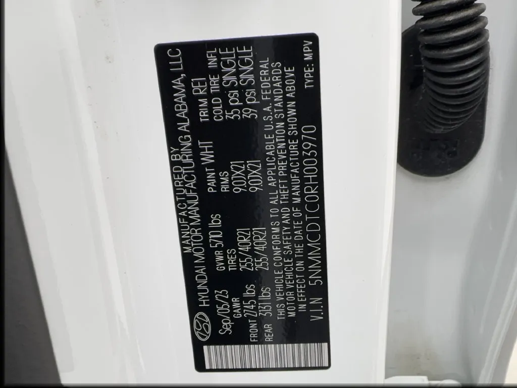 Genesis GV70 photo 58