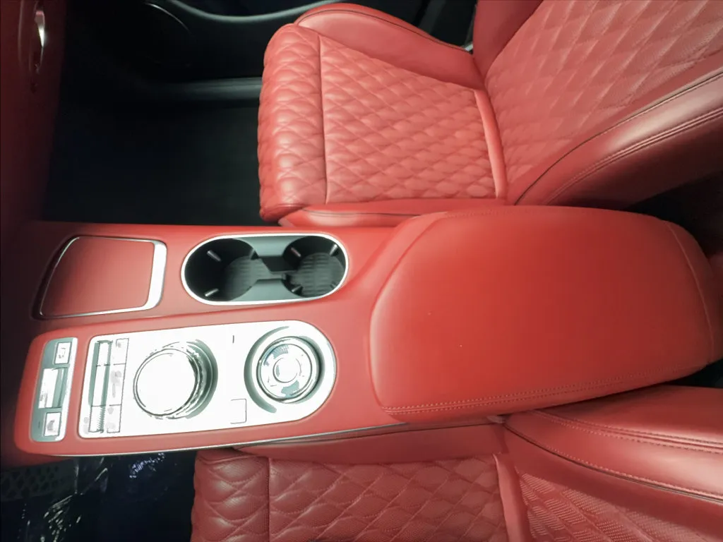 Genesis GV70 photo 53