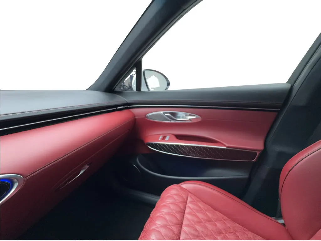 Genesis GV70 photo 48